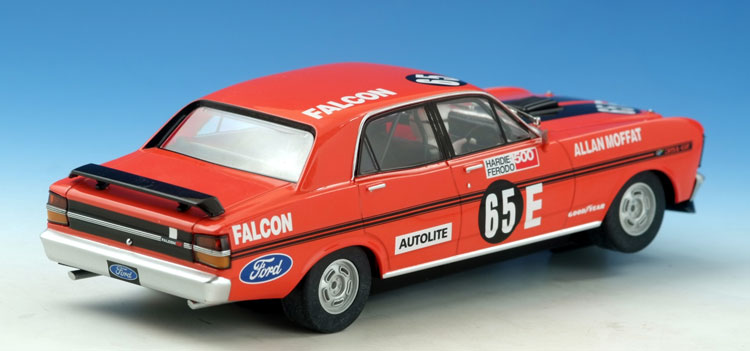 SCALEXTRIC Ford Falcon XY Bathurst 1000 1971